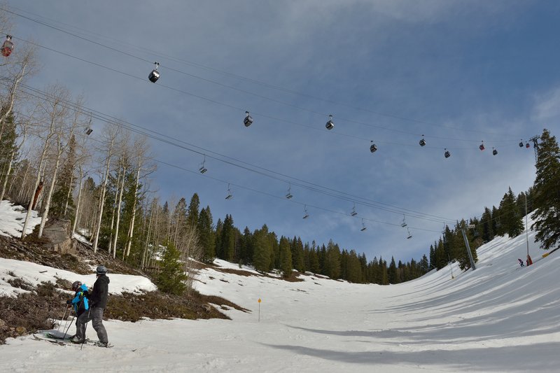 Silver Queen Gondola and chairlift line on Aspen Mountain