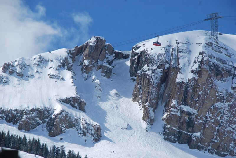 Corbet's Couloir chute beneath the aerial tram cable at Jackson Hole