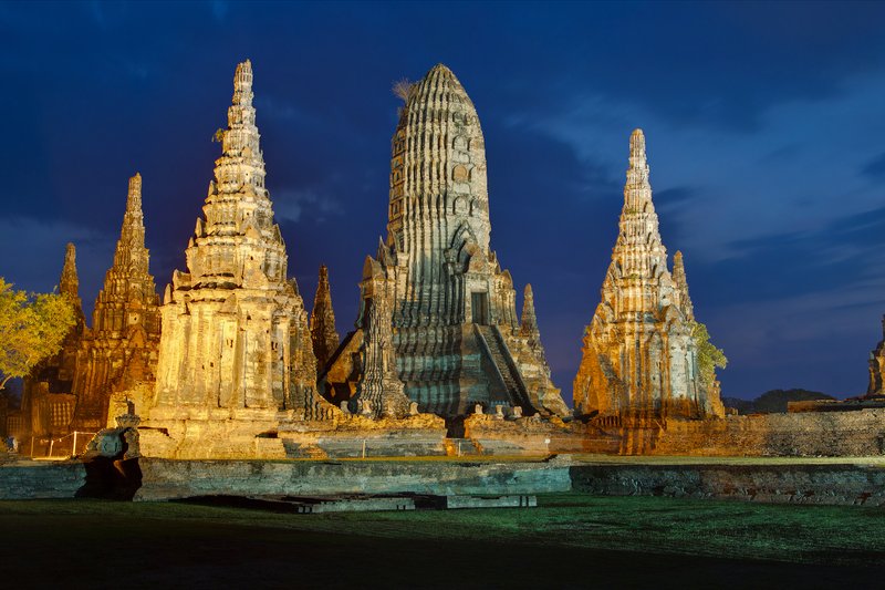 Wat Chaiwatthanaram Khmer prang Ayutthaya