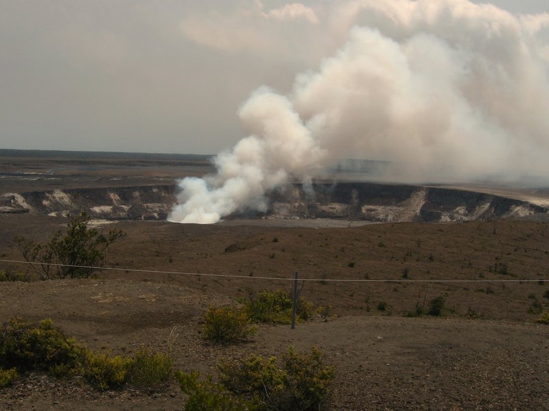 Halemaʻumaʻu Crater, Hawaiʻi Volcanoes National Park