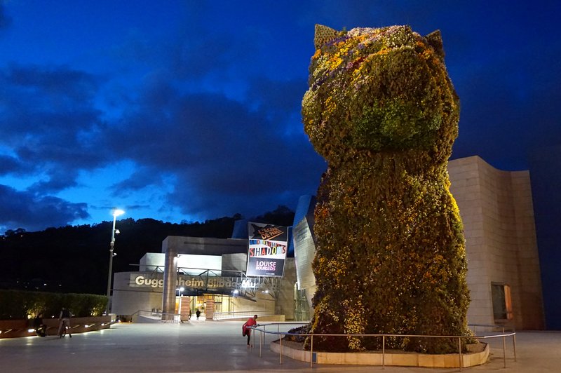 Puppy by Jeff Koons