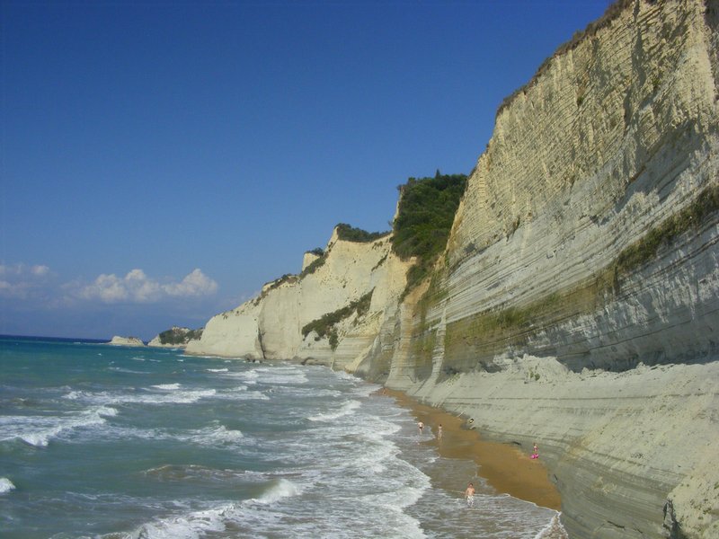 Peroulades Loggas Beach
