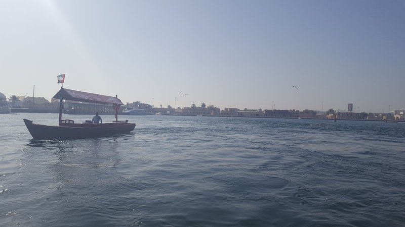 Abra crossing Dubai Creek
