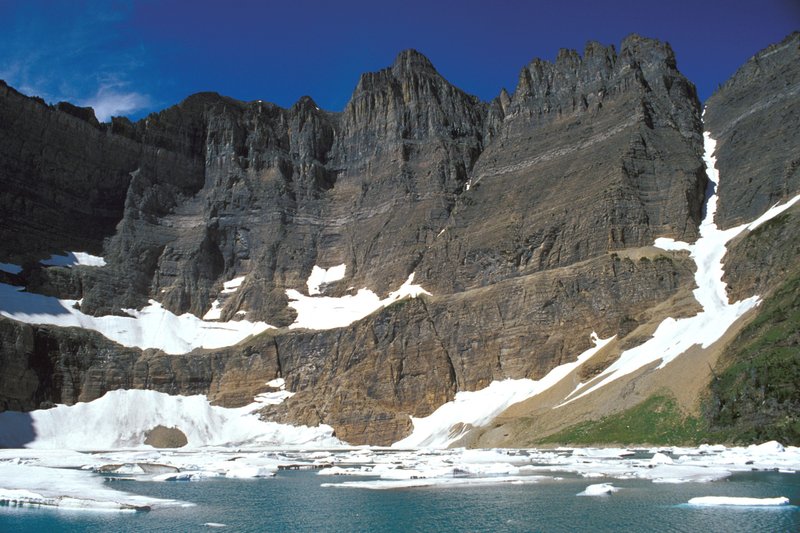 Iceberg Lake with floating ice