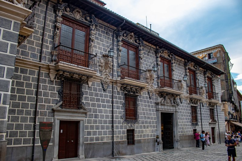 Palacio de la Madraza exterior, Granada