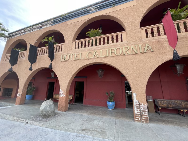 Hotel California, Todos Santos