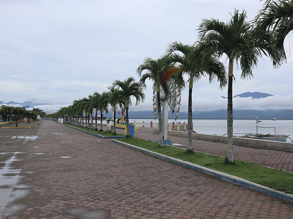 Puerto Princesa City Baywalk waterfront promenade