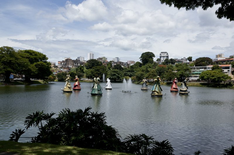 Orixá sculptures Dique do Tororó lake