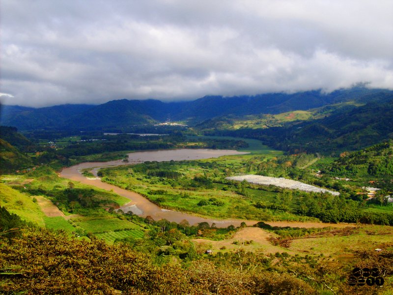 Orosi Valley and Tapantí cloud forest panoramic view
