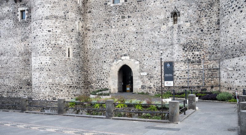 Castello Ursino entrance