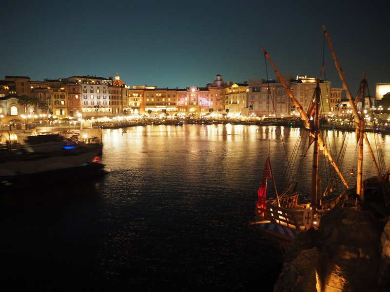 Tokyo DisneySea at night
