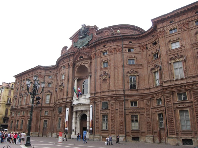 Palazzo Carignano convex brick façade in Turin