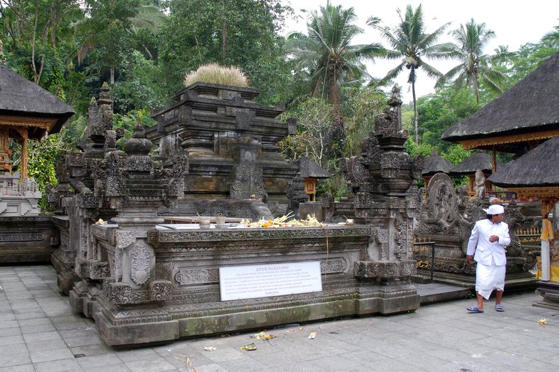 Pura Tirta Empul bathing pools