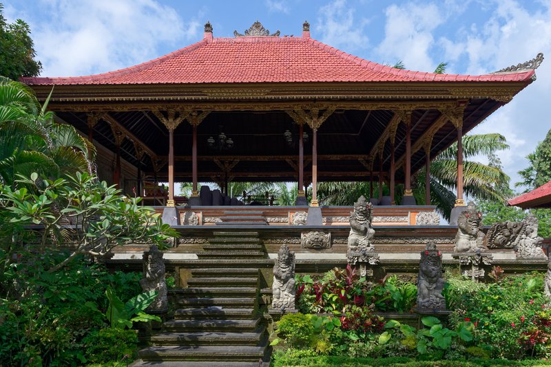 Ubud Palace entrance gate