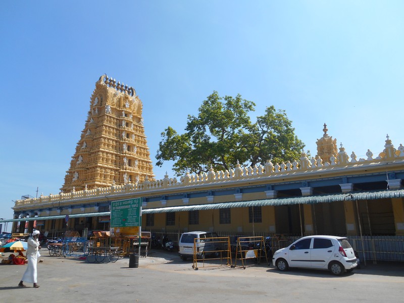Chamundeshwari Temple, Chamundi Hills