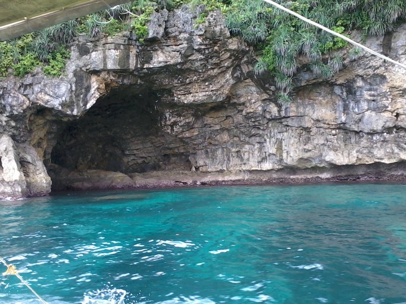 Sea cave at Ilig-Iligan Beach, Boracay