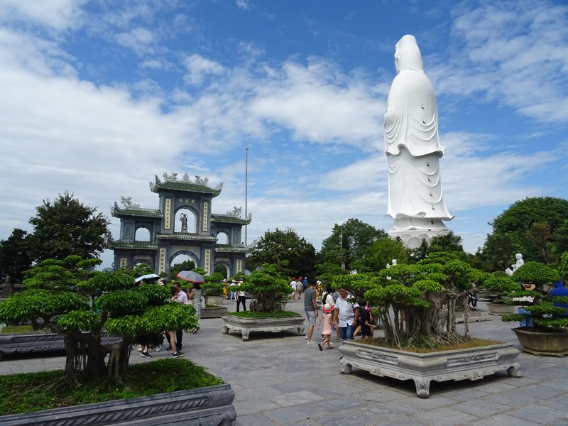 Lady Buddha, Linh Ung Pagoda