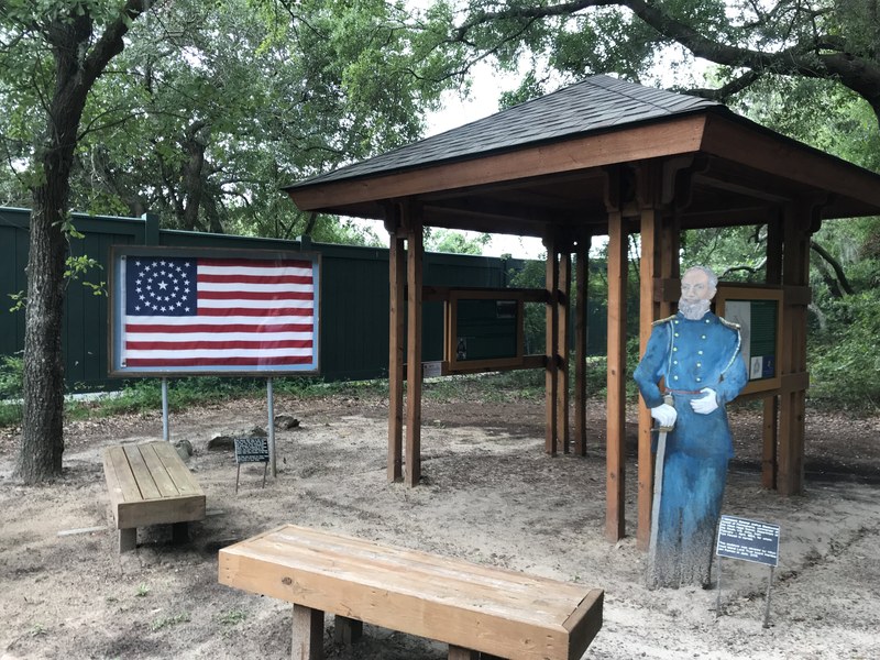 Fort Howell earthwork ramparts