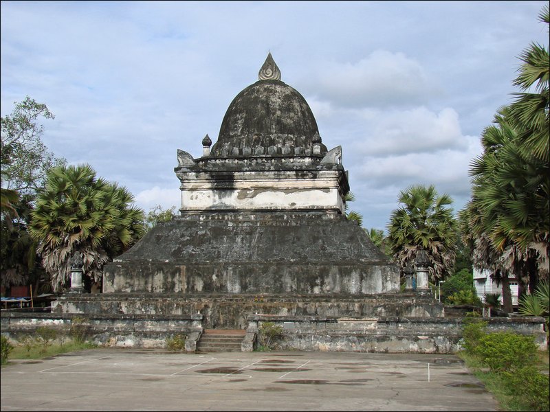 That Makmo watermelon stupa at Wat Visounnarath, Luang Prabang