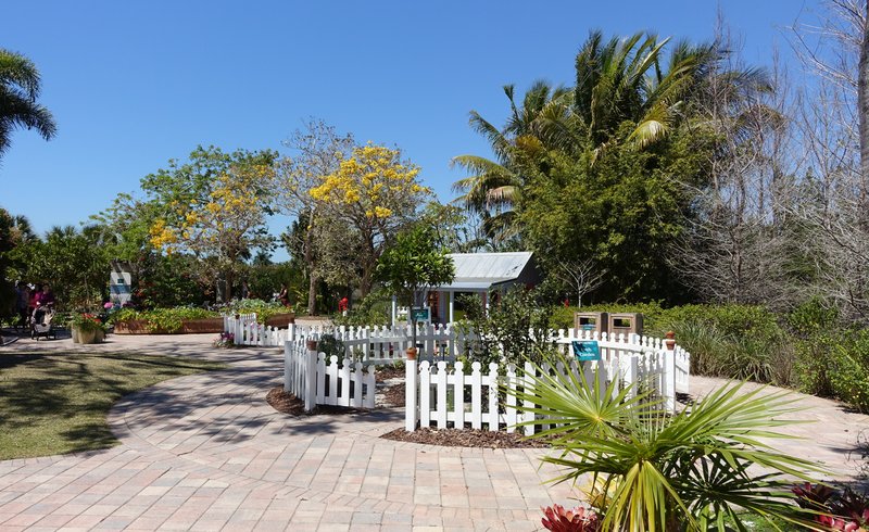 Entry court at Naples Botanical Garden