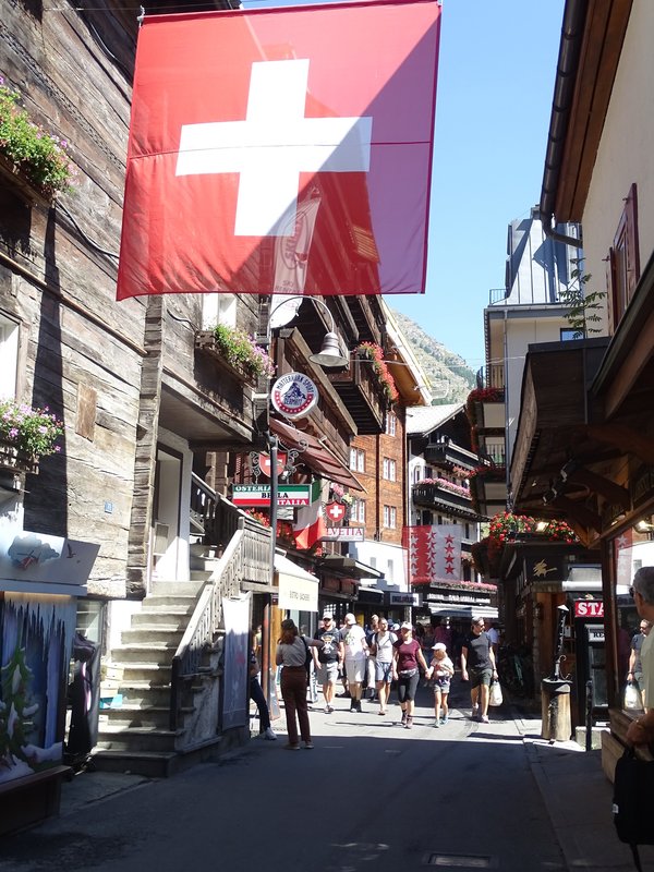 Bahnhofstrasse in Zermatt