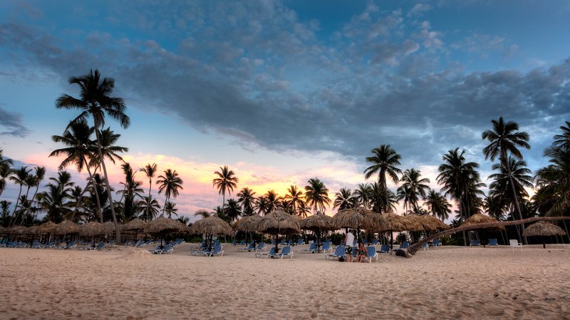 Public beach pocket at Playa Las Corales in the heart of Bávaro strip
