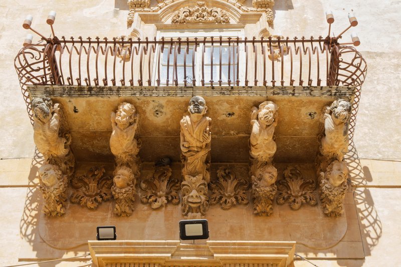 Palazzo Nicolaci di Villadorata carved balcony