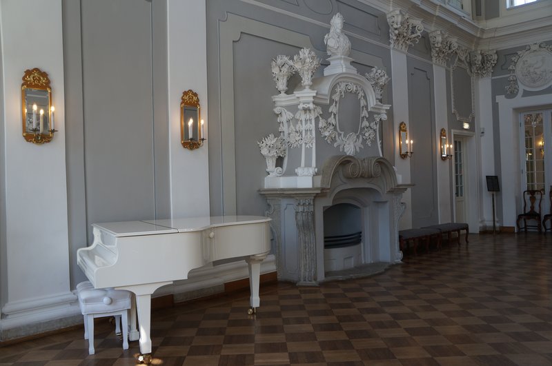 Kadriorg Palace great hall