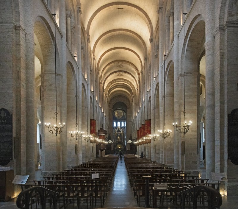 Basilica of Saint-Sernin nave