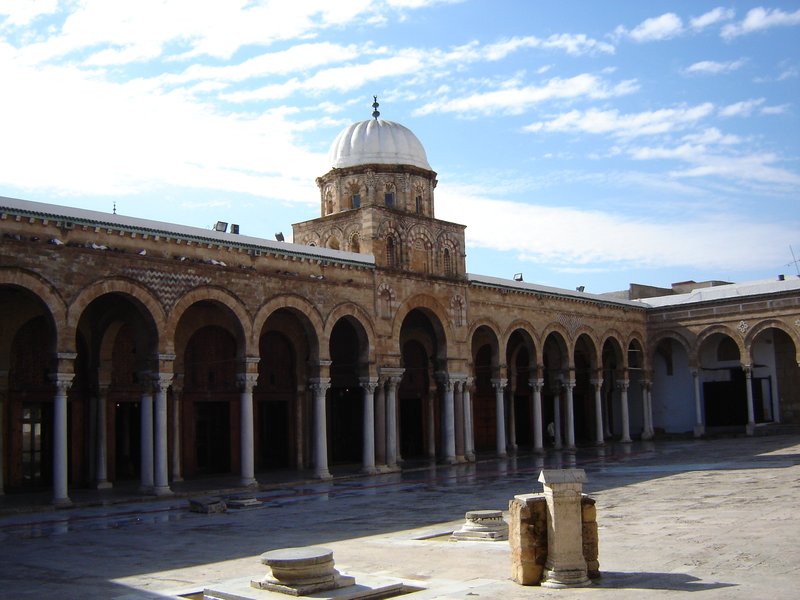 Al-Zaytuna Mosque courtyard