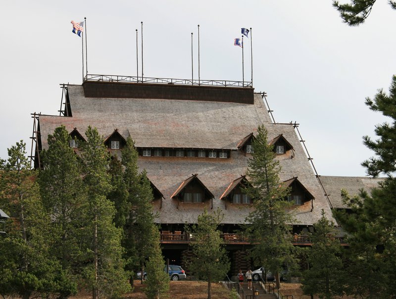 Old Faithful Inn